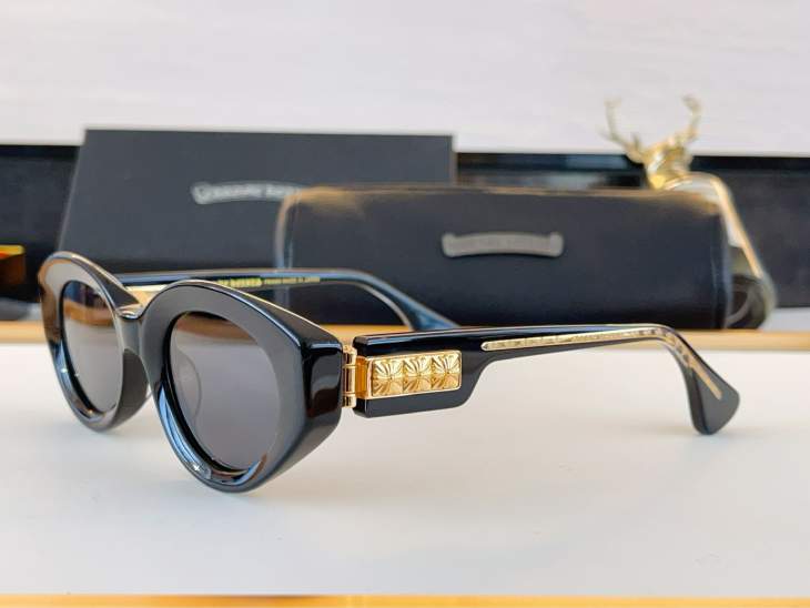 Picture of Chrome Hearts Sunglasses _SKUfw80914607fw